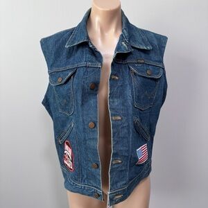 Wrangler Made In USA Denim Vest Patches Size 40 American Flag Motorcycle Vintage